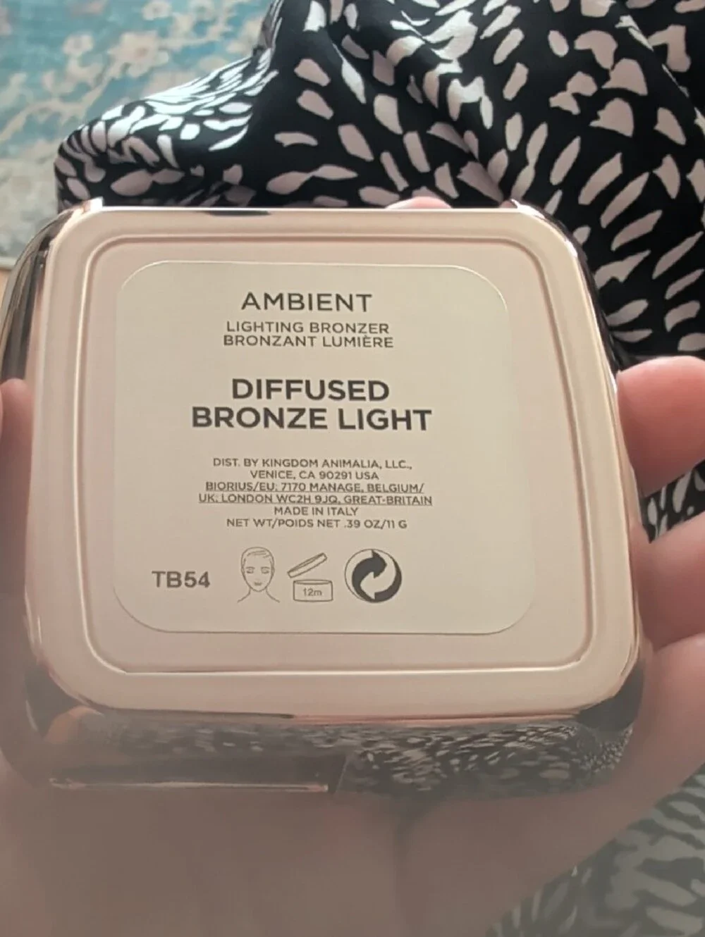 Hourglass Ambient Lighting Bronzer - Rose Gold Case